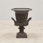 1604 5333 GARDEN URN